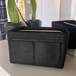 New Purse Organizer Insert Black M/L